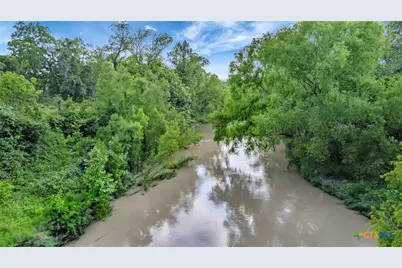 000 San Antonio River Road, Victoria, TX 77905 - Photo 3