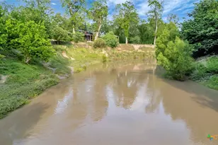000 San Antonio River Rd, Victoria, TX 77905 - Photo 5