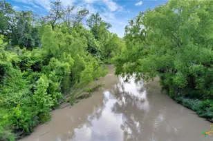 000 San Antonio River Rd, Victoria, TX 77905 - Photo 5