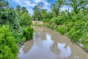 000 San Antonio River Rd, Victoria, TX 77905 - Photo 3