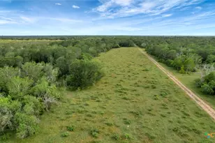 000 San Antonio River Rd, Victoria, TX 77905 - Photo 35