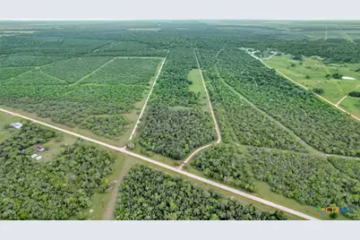 000 San Antonio River Road, Victoria, TX 77905 - Photo 35