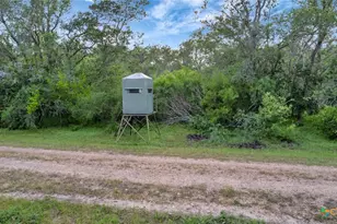 000 San Antonio River Rd, Victoria, TX 77905 - Photo 29