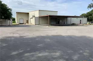 1012 Schriewer, Seguin, TX 78155 - Photo 1