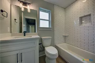 701 S Hudson St, Flatonia, TX 78941 - Photo 17