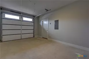 701 S Hudson St, Flatonia, TX 78941 - Photo 17