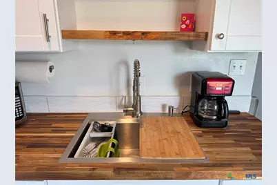 1008 W Dallas Avenue, Seadrift, TX 77983 - Photo 13