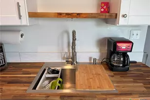 1008 W Dallas Ave, Seadrift, TX 77983 - Photo 13