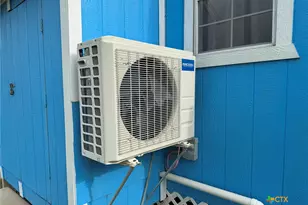 1008 W Dallas Ave, Seadrift, TX 77983 - Photo 23