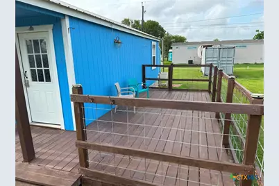 1008 W Dallas Avenue, Seadrift, TX 77983 - Photo 5