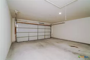 613 S 24th St, Temple, TX 76501 - Photo 17