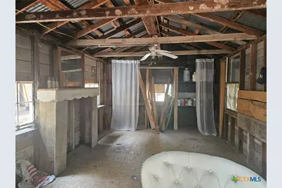 385 Comal Avenue, New Braunfels, TX 78130 - Photo 7