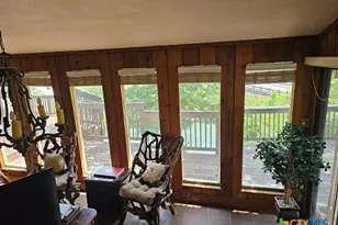 263 E Garden St, New Braunfels, TX 78130 - Photo 15