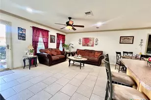 529 Guerra Ln, Gonzales, TX 78629 - Photo 7