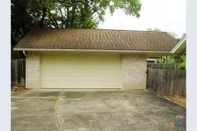 306 Woodway Drive, Victoria, TX 77904 - Photo 7