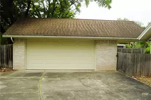 306 Woodway Dr, Victoria, TX 77904 - Photo 7