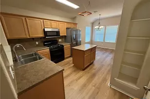 235 Hay Barn St, San Marcos, TX 78666 - Photo 7