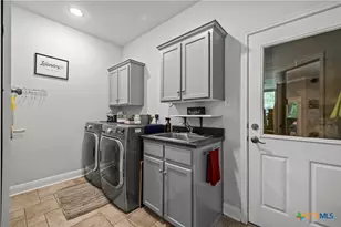 408 O W Lowrey, Salado, TX 76571 - Photo 17