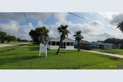 101 E Saint Louis Avenue, Seadrift, TX 77983 - Photo 3