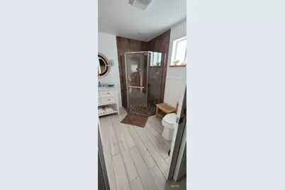 101 E Saint Louis Avenue, Seadrift, TX 77983 - Photo 15