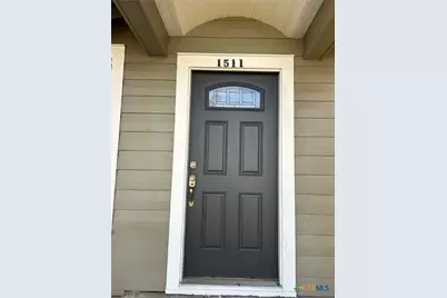 1511 E Constitution Street, Victoria, TX 77901 - Photo 5