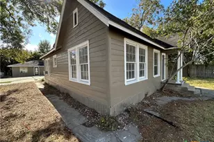 1511 E Constitution St, Victoria, TX 77901 - Photo 7