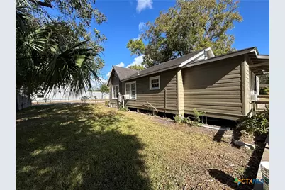 1511 E Constitution Street, Victoria, TX 77901 - Photo 13