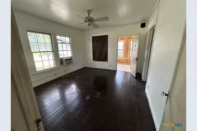 1511 E Constitution Street, Victoria, TX 77901 - Photo 19