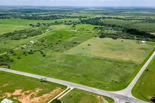 209 FM 1344, Floresville, TX 78114 - Photo 17