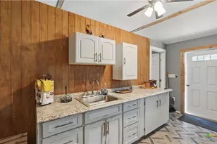 15521 E Hwy 90, Kingsbury, TX 78638 - Photo 39