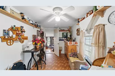 15521 E Highway 90, Kingsbury, TX 78638 - Photo 23