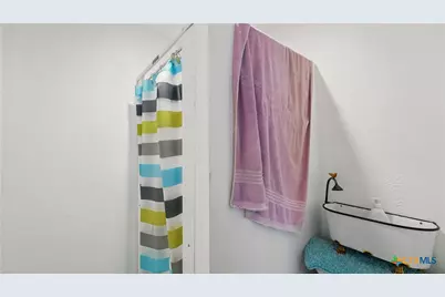 15521 E Highway 90, Kingsbury, TX 78638 - Photo 43