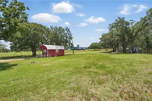 15521 E Hwy 90, Kingsbury, TX 78638 - Photo 45