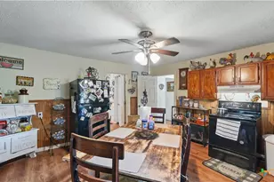 15521 E Hwy 90, Kingsbury, TX 78638 - Photo 9