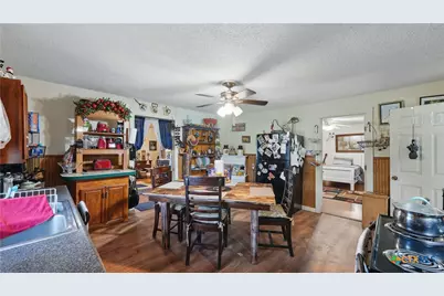 15521 E Highway 90, Kingsbury, TX 78638 - Photo 13