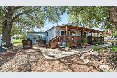 15521 E Highway 90, Kingsbury, TX 78638 - Photo 1