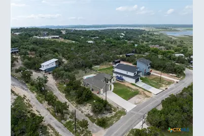 1587 Lakeshore Drive, Canyon Lake, TX 78133 - Photo 23
