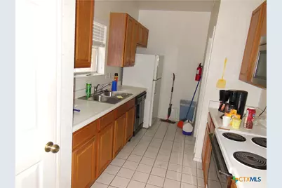 1641 Kuehler #11 Avenue, New Braunfels, TX 78130 - Photo 9