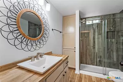 407 E 7th Street, Cameron, TX 76520 - Photo 23