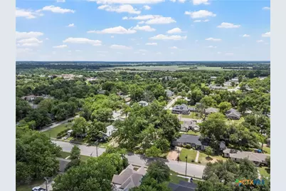 407 E 7th Street, Cameron, TX 76520 - Photo 37