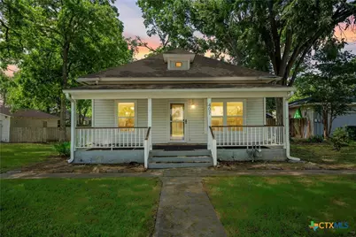 407 E 7th Street, Cameron, TX 76520 - Photo 3