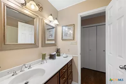 103 Pleasant Lane, New Braunfels, TX 78132 - Photo 13