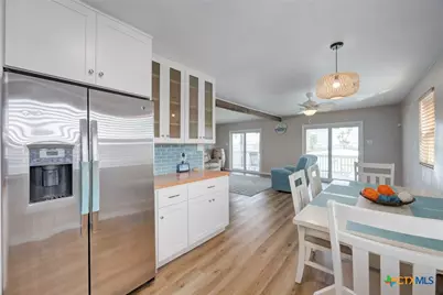 521 Woodhaven Drive, Ingleside, TX 78362 - Photo 9