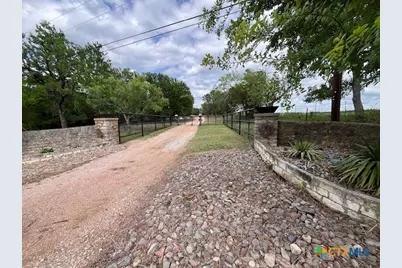 19348 N US Highway 281, Lampasas, TX 76550 - Photo 29