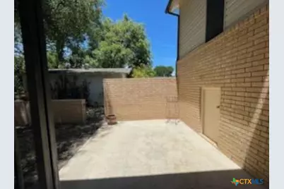 306 S Arnold Street, Lampasas, TX 76550 - Photo 23