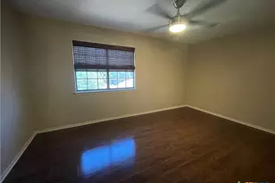 306 S Arnold St, Lampasas, TX 76550 - Photo 17