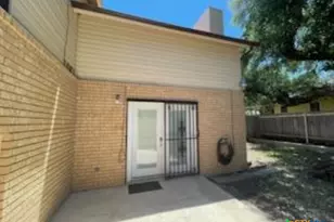 306 S Arnold St, Lampasas, TX 76550 - Photo 21