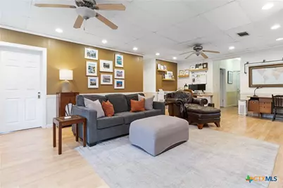 859 Pine Street, New Braunfels, TX 78130 - Photo 5