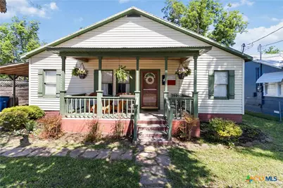 859 Pine Street, New Braunfels, TX 78130 - Photo 1