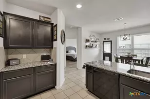 471 Copper Hill Dr, New Braunfels, TX 78130 - Photo 9